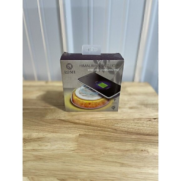 Lomi Restful Light Wireless Charging Pad with Himalayan Salt - Picture 1 of 4